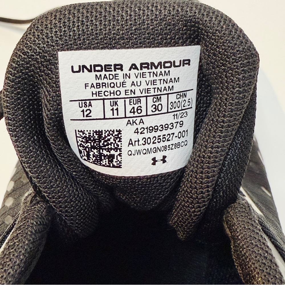 UNDER ARMOR -  Men's Charged Engage 2 Cross Trainer - size 12 - NEW - Picture 8 of 10